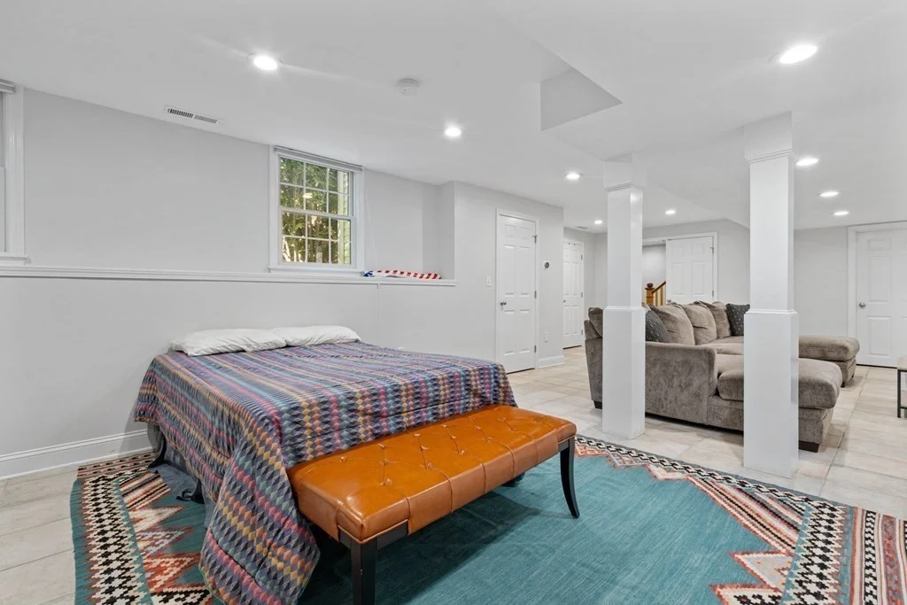 5 bed, 4+ bath apartment for rent at 76 Rockaway, Marblehead — photo 26 of 35