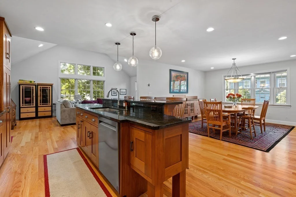 5 bed, 4+ bath apartment for rent at 76 Rockaway, Marblehead — photo 12 of 35