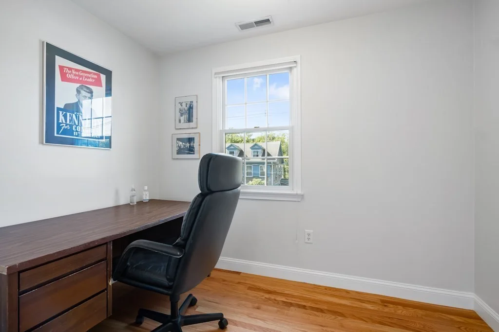 5 bed, 4+ bath apartment for rent at 76 Rockaway, Marblehead — photo 21 of 35