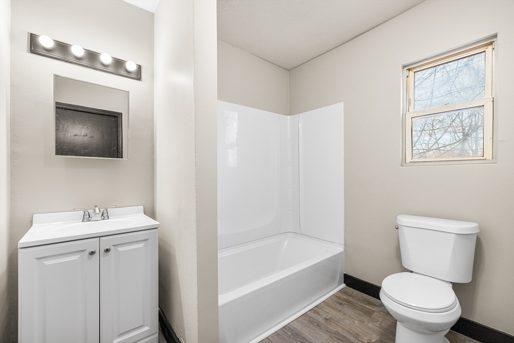 2 bed, 1 bath apartment for rent at 76 Sherman Unit 2, Gardner — photo 3 of 15