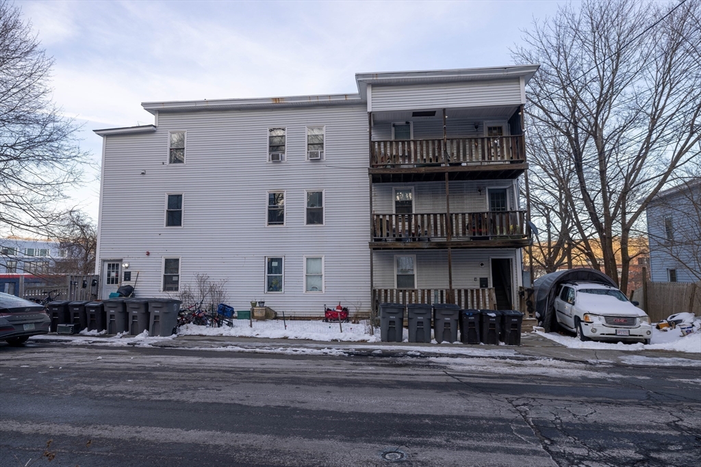2 bed, 1 bath apartment for rent at 76 Sherman Unit 2, Gardner — photo 14 of 15