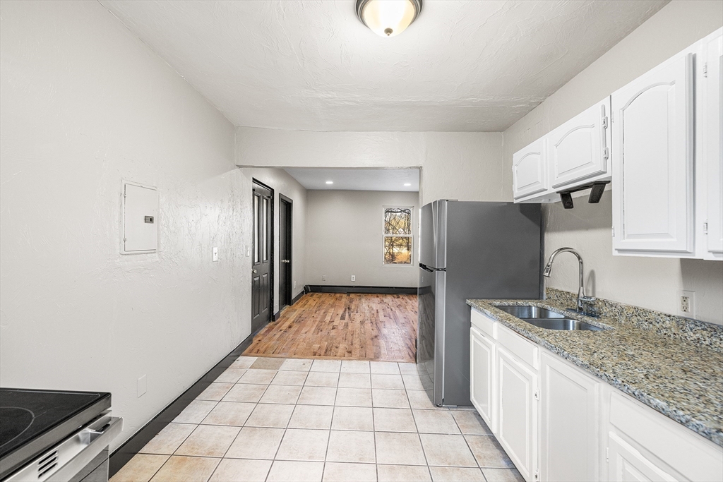 2 bed, 1 bath apartment for rent at 76 Sherman Unit 2, Gardner — photo 12 of 15
