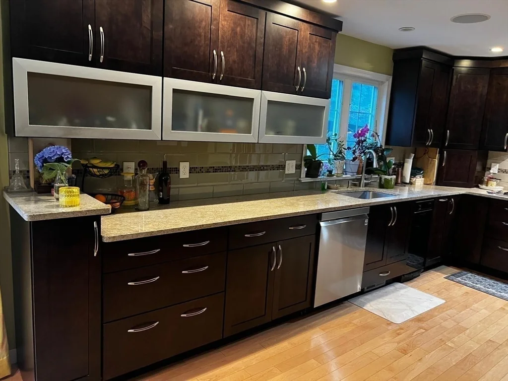 4 bed, 3 bath apartment for rent at 76 Stagecoach Rd, East Holliston — photo 8 of 37