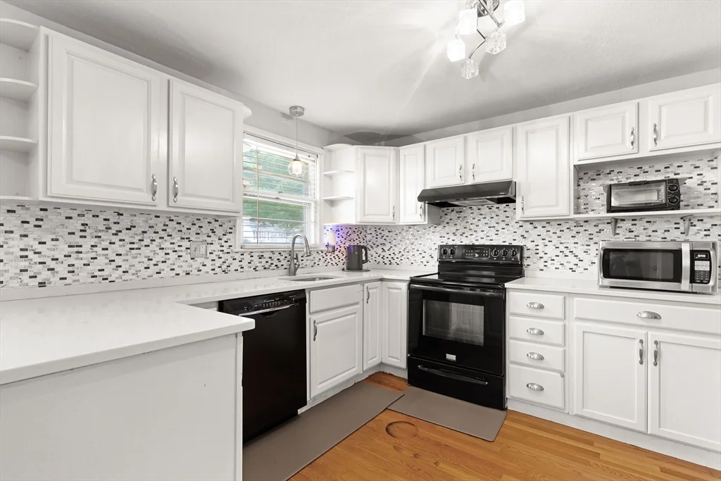 3 bed, 2 bath apartment for rent at 76 Talbot, Brockton — photo 7 of 17