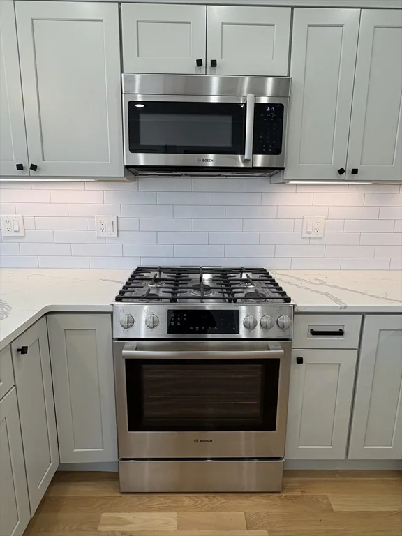 3 bed, 2 bath apartment for rent at 76 Turner St Unit 3, Brighton — photo 5 of 13