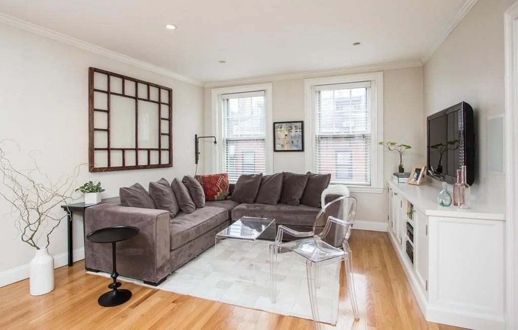 2 bed, 1 bath apartment for rent at 76 W Cedar St Unit 4F, Beacon Hill