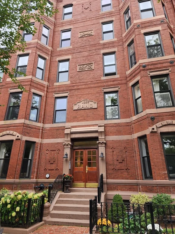 2 bed, 2 bath apartment for rent at 76 W Rutland Sq Unit 304, South End — photo 19 of 19