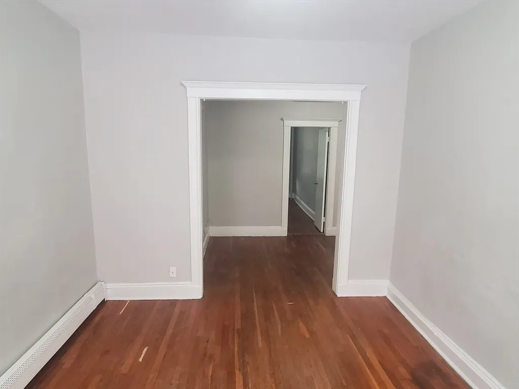1 bed, 1 bath apartment for rent at 76 Walnut Park Unit 1, Roxbury — photo 5 of 12