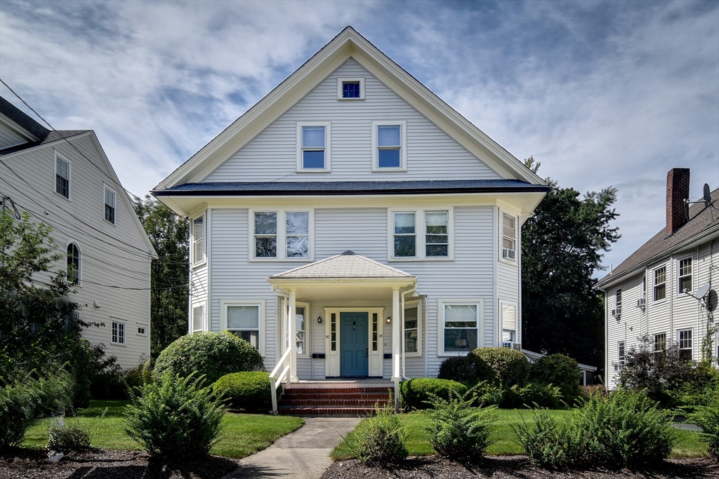 4 bed, 1 bath apartment for rent at 76 Walnut St Unit 76, Natick — photo 1 of 25