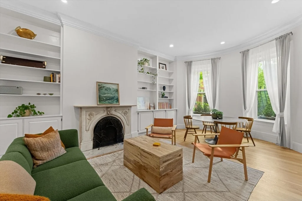 1 bed, 1 bath apartment for rent at 76 Waltham St Unit 2, South End