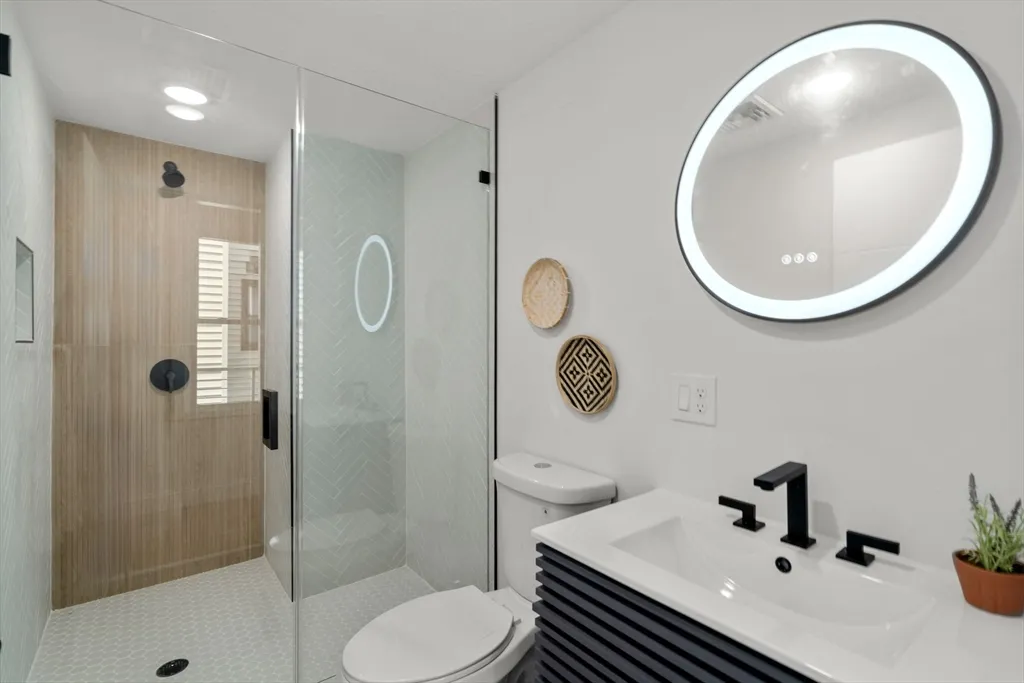 2 bed, 2 bath apartment for rent at 76 Webster St Unit 2, East Boston — photo 8 of 9