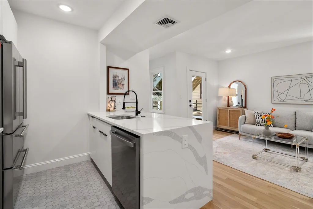 2 bed, 2 bath apartment for rent at 76 Webster St Unit 2, East Boston — photo 4 of 9