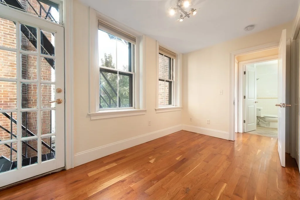 2 bed, 1 bath apartment for rent at 76 West Cedar St Unit 3R, Beacon Hill — photo 13 of 21