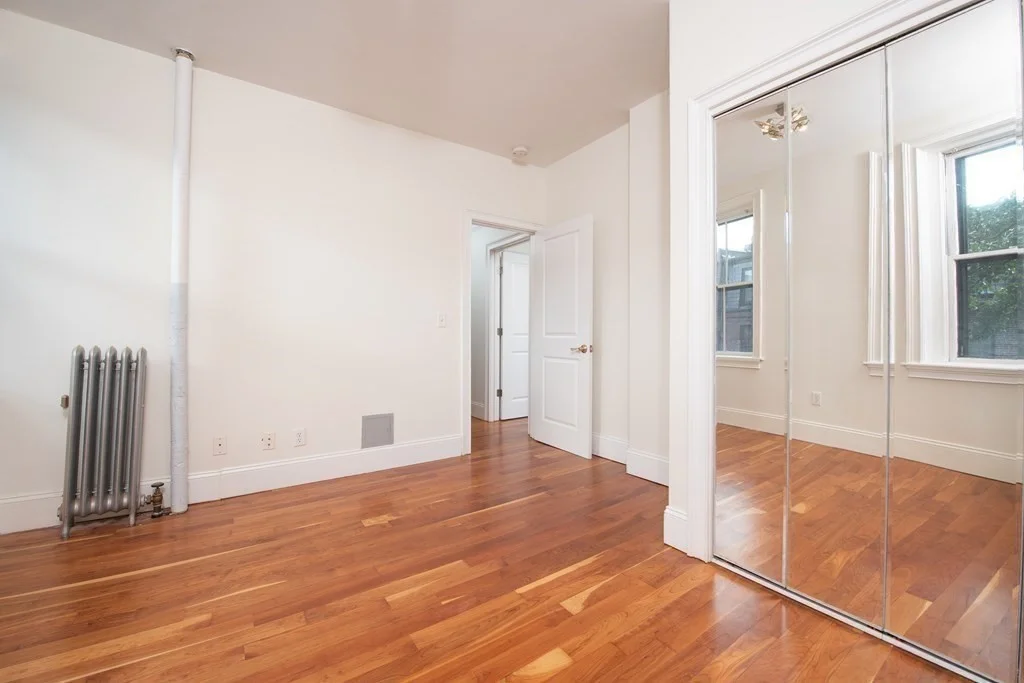 2 bed, 1 bath apartment for rent at 76 West Cedar St Unit 3R, Beacon Hill — photo 12 of 21