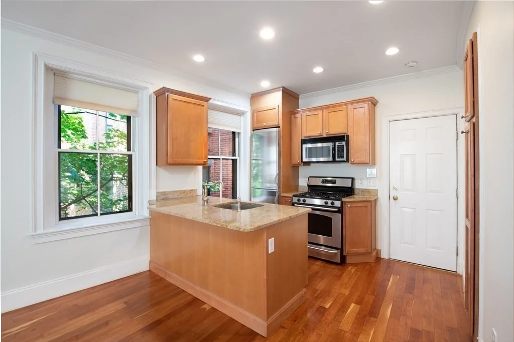2 bed, 1 bath apartment for rent at 76 West Cedar St Unit 3R, Beacon Hill — photo 7 of 21