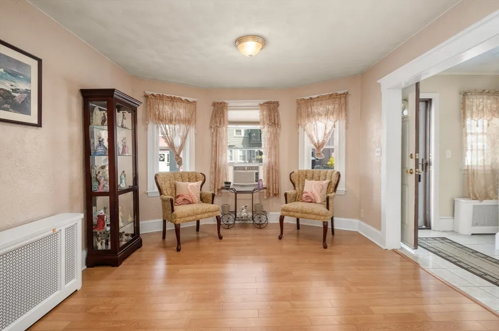 2 bed, 1 bath apartment for rent at 76 Windsor Rd Unit 1, Tufts University — photo 11 of 32