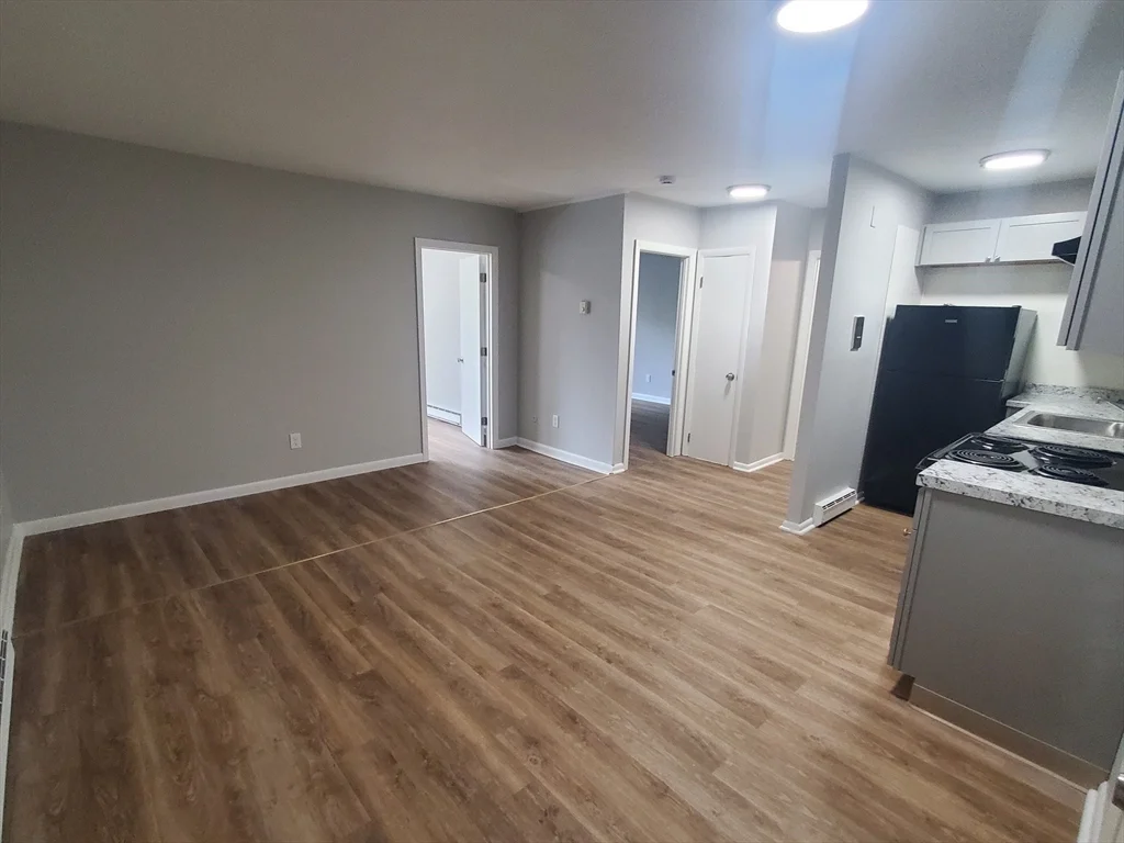 2 bed, 1 bath apartment for rent at 760 Cummins Highway Unit 12, Mattapan — photo 3 of 14