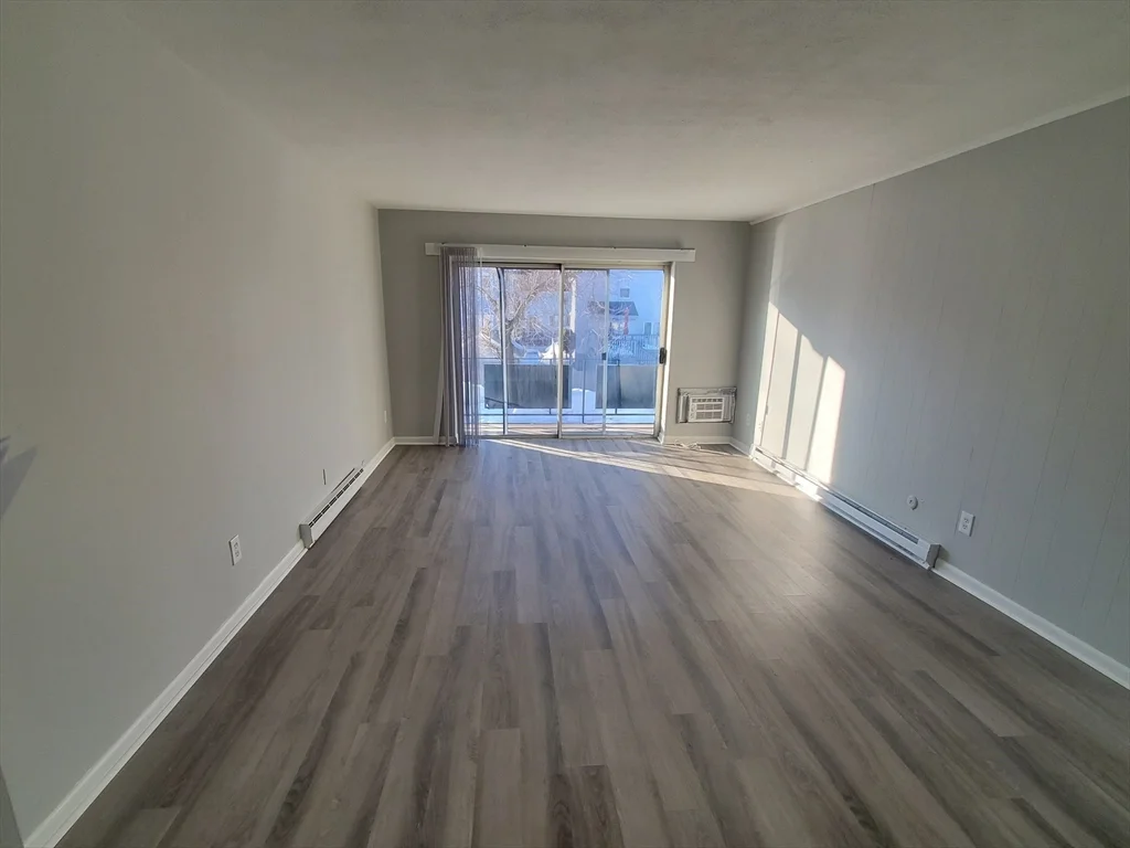 2 bed, 1 bath apartment for rent at 760 Cummins Highway Unit 18, Mattapan — photo 6 of 16