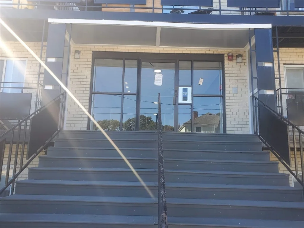 2 bed, 1 bath apartment for rent at 760 Cummins Highway Unit 26, Mattapan — photo 13 of 18