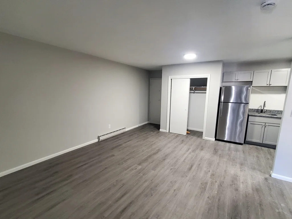 2 bed, 1 bath apartment for rent at 760 Cummins Highway Unit 26, Mattapan — photo 4 of 18