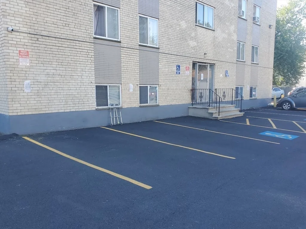 2 bed, 1 bath apartment for rent at 760 Cummins Highway Unit 28, Mattapan — photo 15 of 18