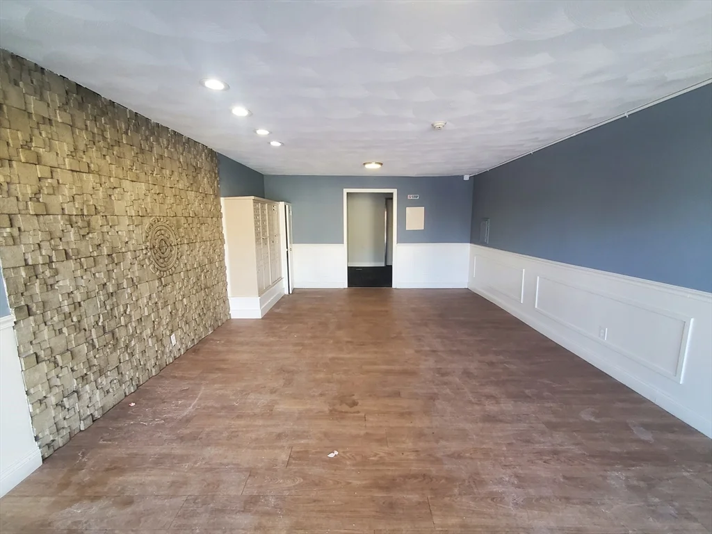 2 bed, 1 bath apartment for rent at 760 Cummins Highway Unit 28, Mattapan — photo 16 of 18