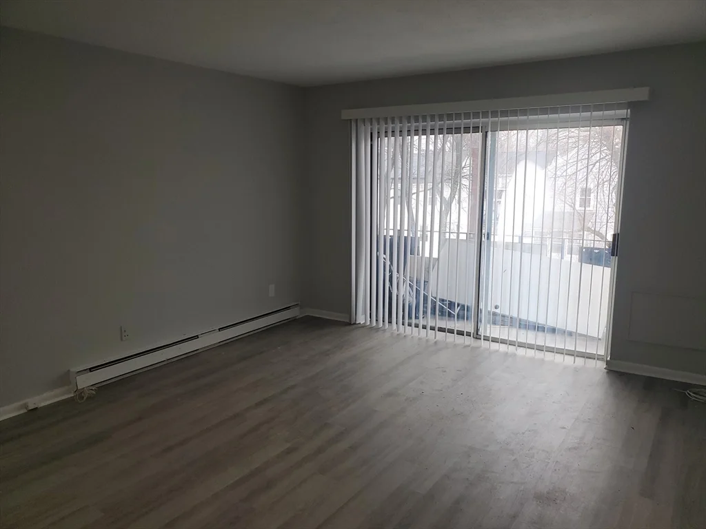 2 bed, 1 bath apartment for rent at 760 Cummins Highway Unit 28, Mattapan — photo 6 of 18