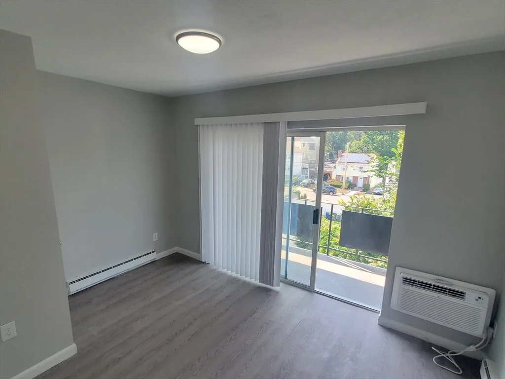 2 bed, 1 bath apartment for rent at 760 Cummins Highway Unit 32, Mattapan — photo 4 of 13