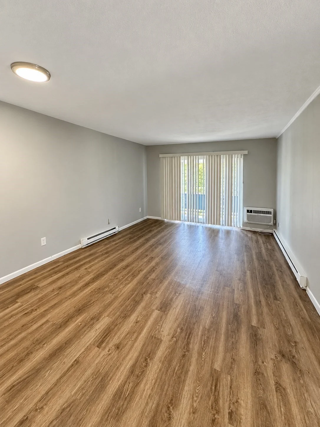 2 bed, 1 bath apartment for rent at 760 Cummins Highway Unit 38, Mattapan — photo 4 of 8