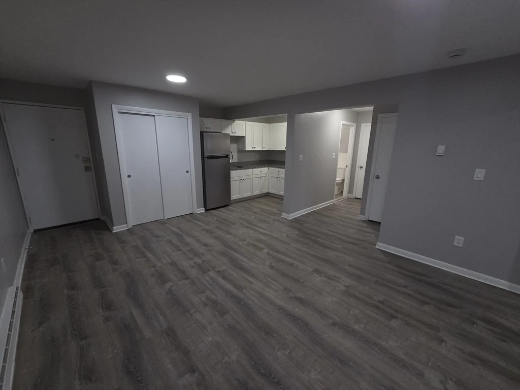 2 bed, 1 bath apartment for rent at 760 Cummins Highway Unit 6, Mattapan — photo 2 of 13