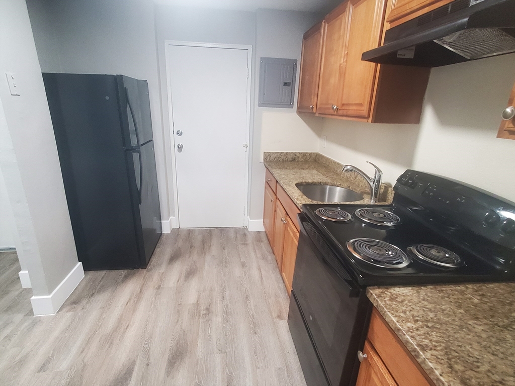 2 bed, 1 bath apartment for rent at 760 Cummins Highway Unit 8, Mattapan — photo 2 of 14