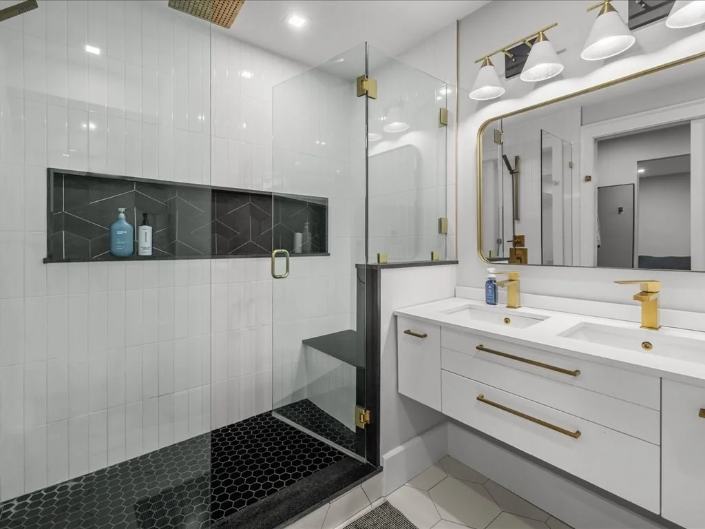 4 bed, 2 bath apartment for rent at 760 E Broadway Unit U:2, South Boston — photo 31 of 39