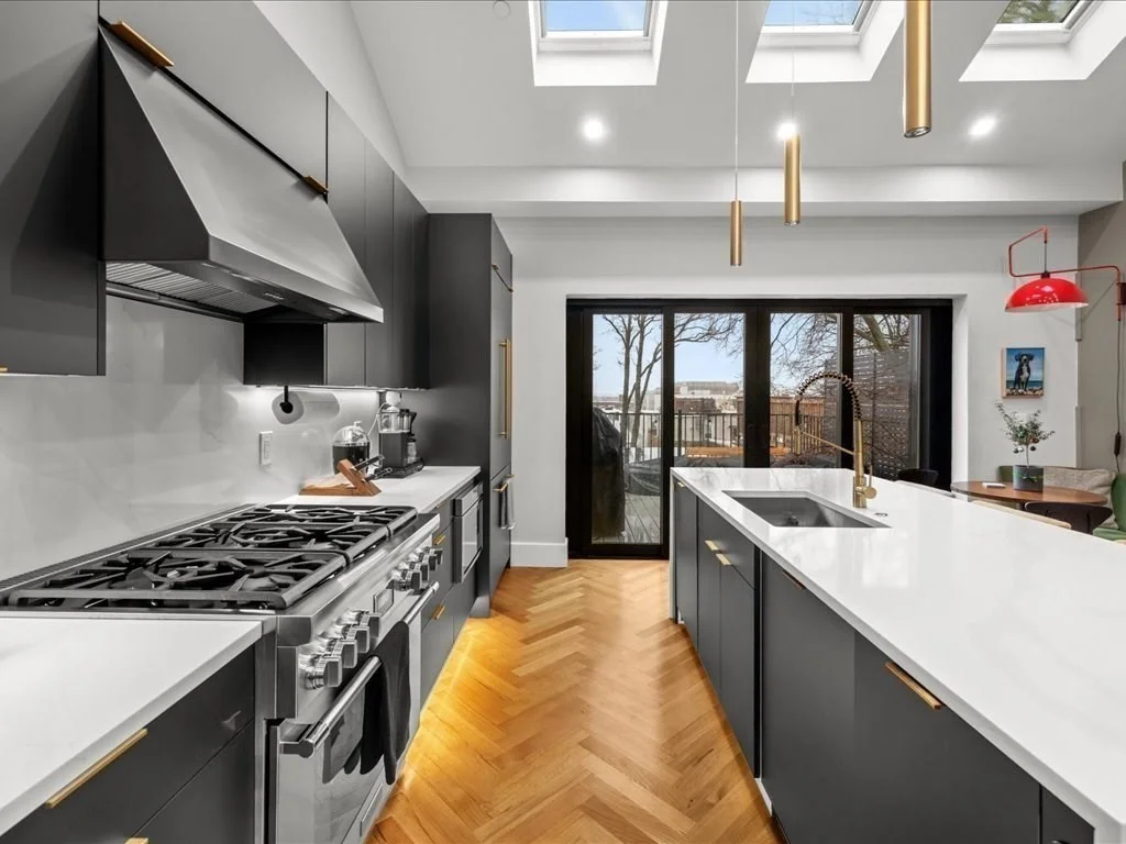 4 bed, 2 bath apartment for rent at 760 E Broadway Unit U:2, South Boston — photo 11 of 39
