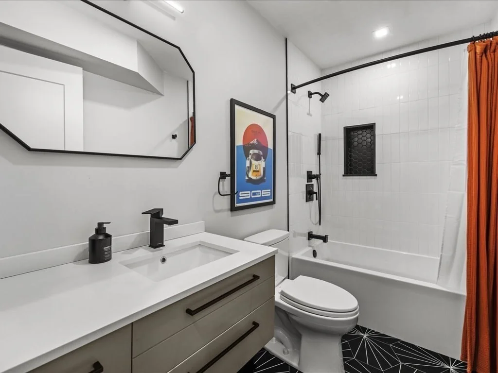 4 bed, 2 bath apartment for rent at 760 E Broadway Unit U:2, South Boston — photo 34 of 39