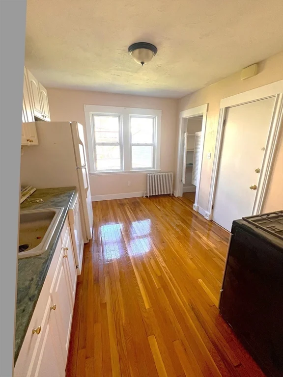 2 bed, 1 bath apartment for rent at 760 Hancock Unit 1, Quincy — photo 3 of 9