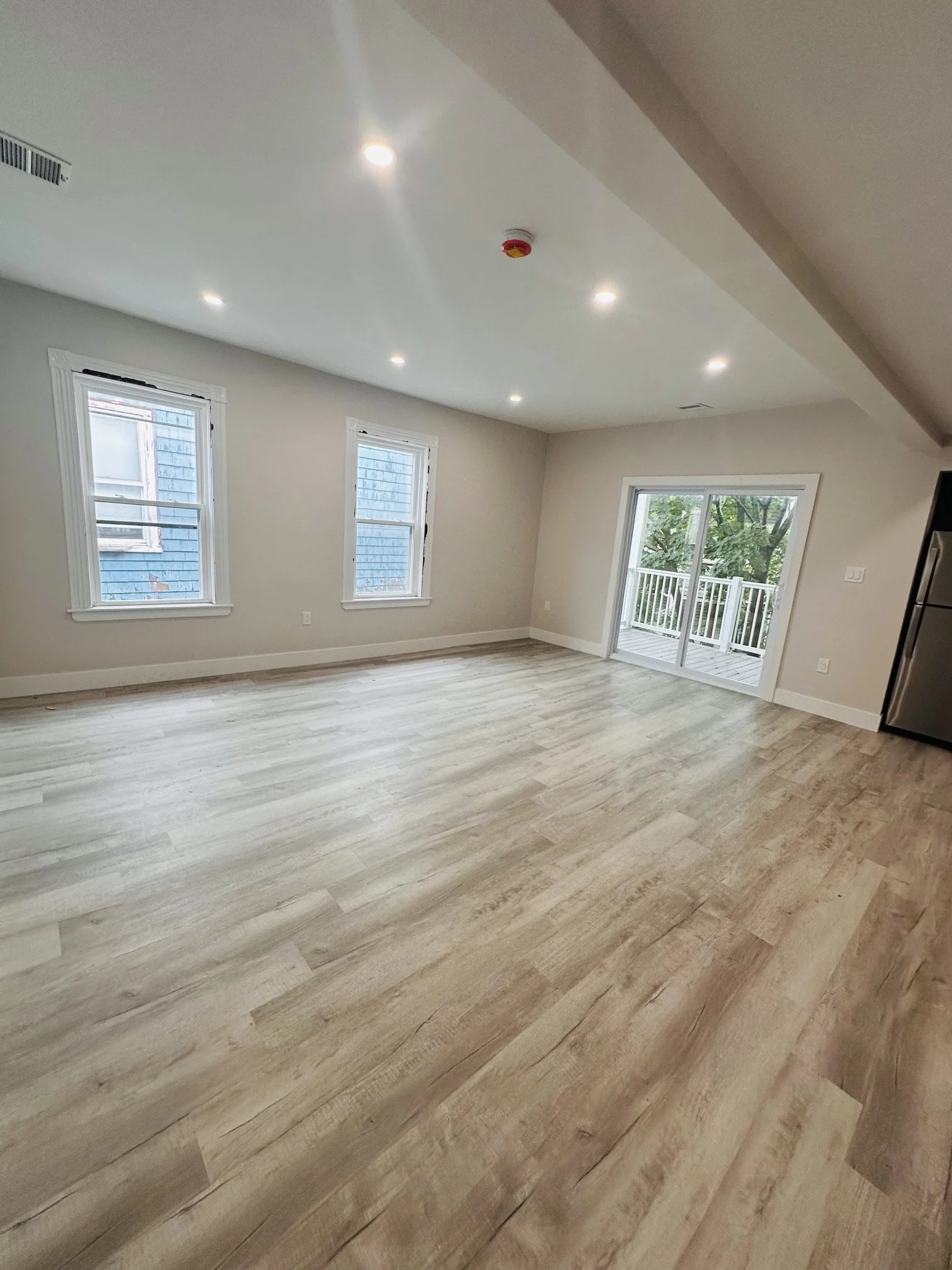 5 bed, 3 bath apartment for rent at 761 Columbia Rd Unit 1, Dorchester — photo 3 of 6