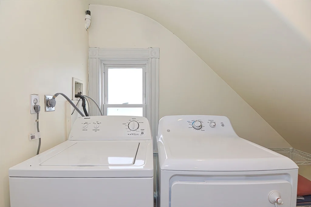 3 bed, 1 bath apartment for rent at 762 Columbia Rd Unit 1, Dorchester — photo 25 of 29