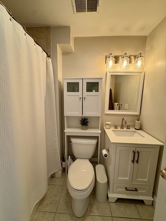 1 bed, 1 bath apartment for rent at 762 E 6th St Unit 2, South Boston — photo 5 of 10