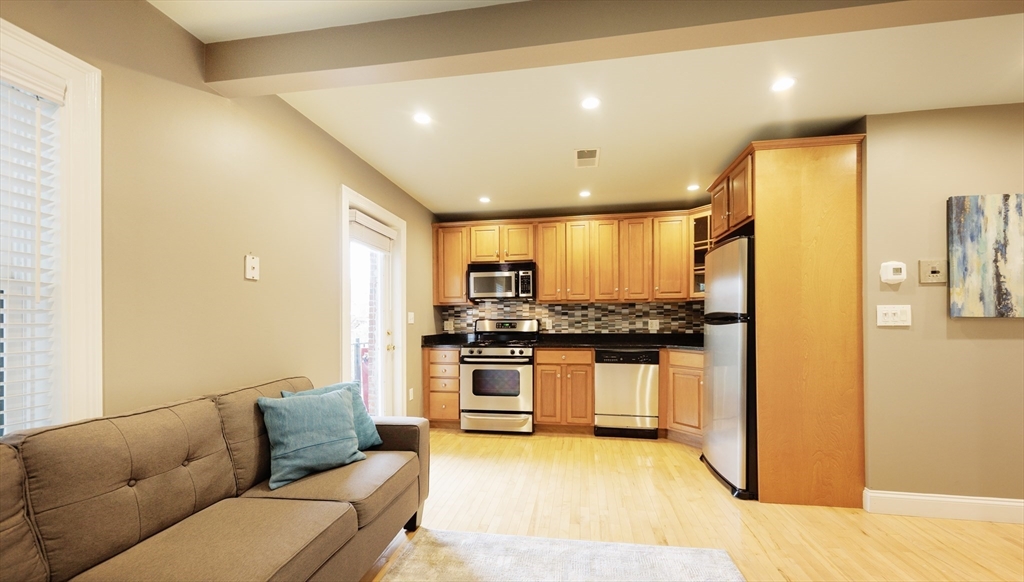 1 bed, 1 bath apartment for rent at 762 E 6th St Unit 3, South Boston — photo 3 of 19