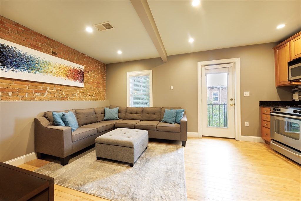 1 bed, 1 bath apartment for rent at 762 E 6th St Unit 3, South Boston — photo 2 of 19