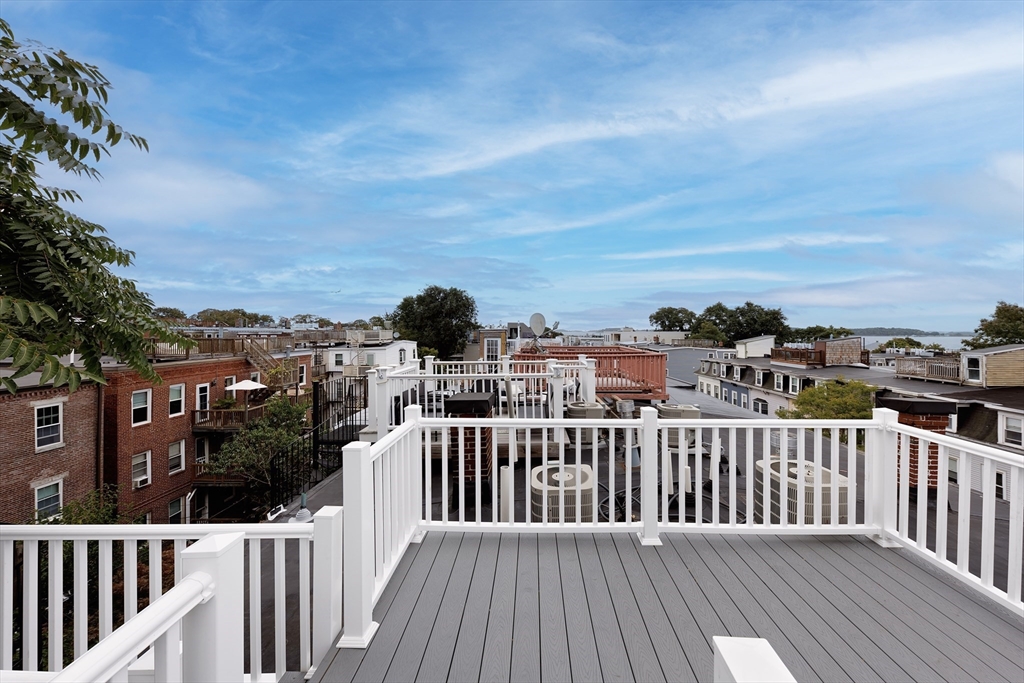 1 bed, 1 bath apartment for rent at 762 E 6th St Unit 3, South Boston — photo 1 of 19