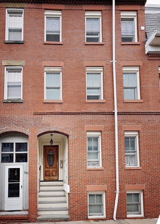 1 bed, 1 bath apartment for rent at 762 E 6th St Unit 3, South Boston — photo 18 of 19