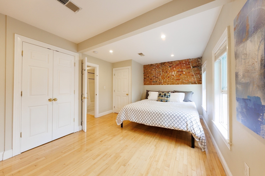 1 bed, 1 bath apartment for rent at 762 E 6th St Unit 3, South Boston — photo 9 of 19