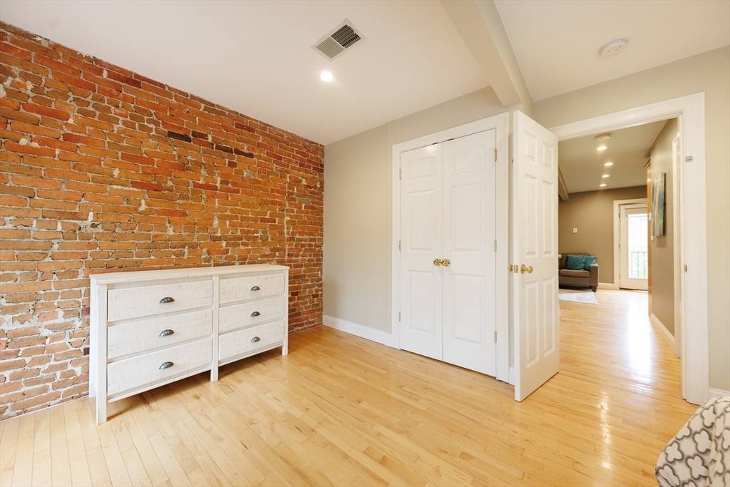 1 bed, 1 bath apartment for rent at 762 E 6th St Unit 3, South Boston — photo 10 of 19