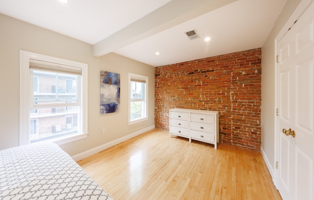1 bed, 1 bath apartment for rent at 762 E 6th St Unit 3, South Boston — photo 8 of 19