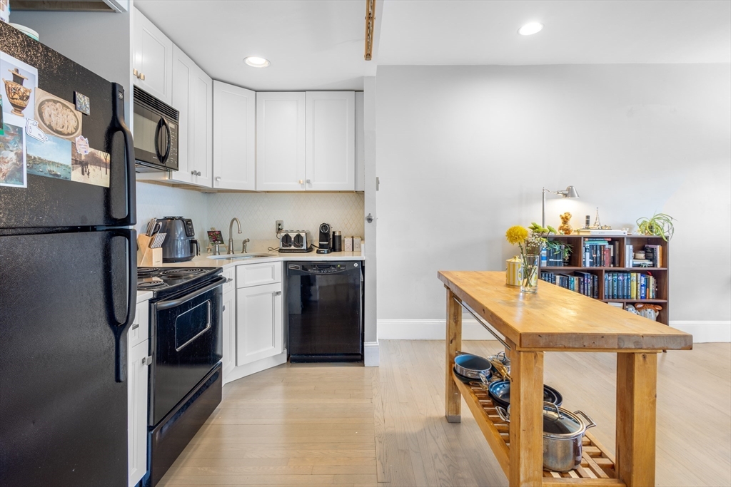 2 bed, 1 bath apartment for rent at 762 Tremont St Unit 5, South End — photo 14 of 28