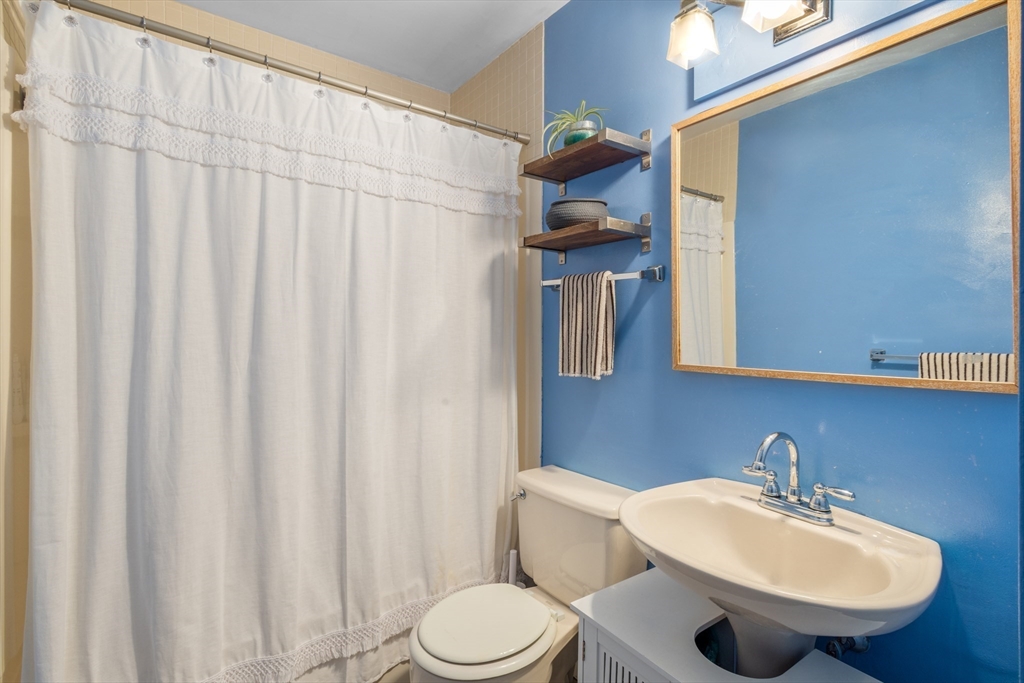 2 bed, 1 bath apartment for rent at 762 Tremont St Unit 5, South End — photo 22 of 28