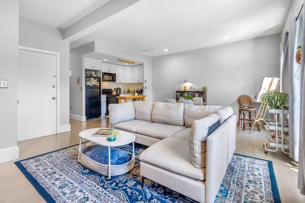 2 bed, 1 bath apartment for rent at 762 Tremont St Unit 5, South End — photo 9 of 28