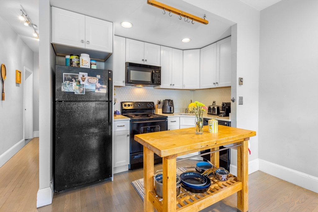 2 bed, 1 bath apartment for rent at 762 Tremont St Unit 5, South End — photo 13 of 28