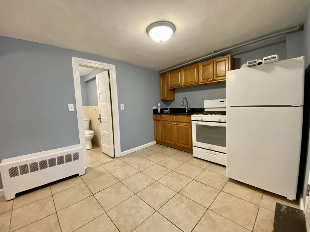 Studio bed, 1 bath apartment for rent at 763 Broadway Unit 1, Chelsea — photo 3 of 8